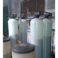 天津鑫東軟化水除鹽除水垢軟水器處理設(shè)備